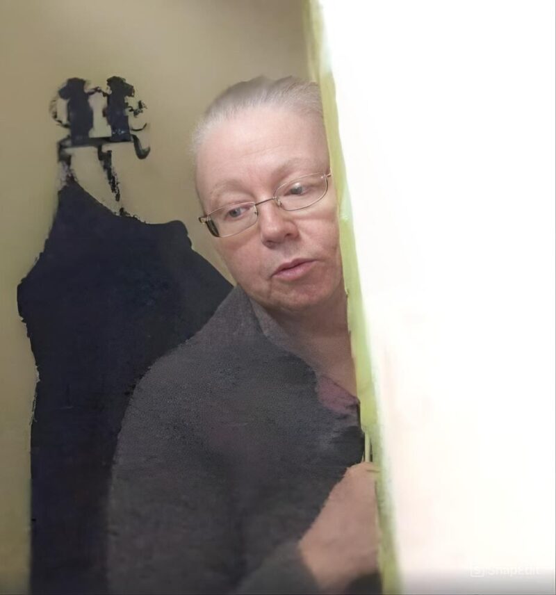 Марина Зудина, сохраняющая публичный образ и элегантность.