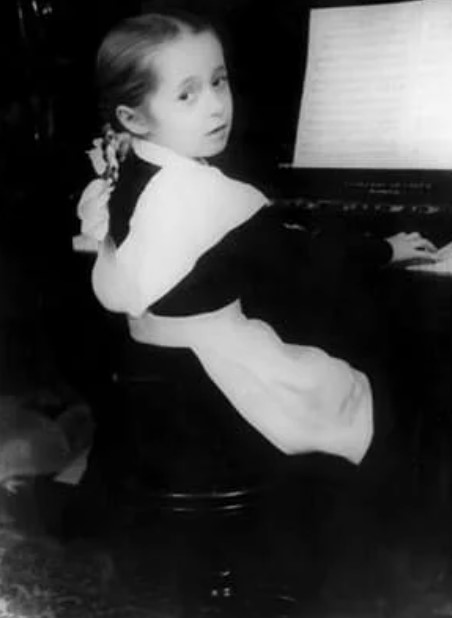 Цена верности: как Татьяна Михалкова жила 53 года с Никитой, прощая измены