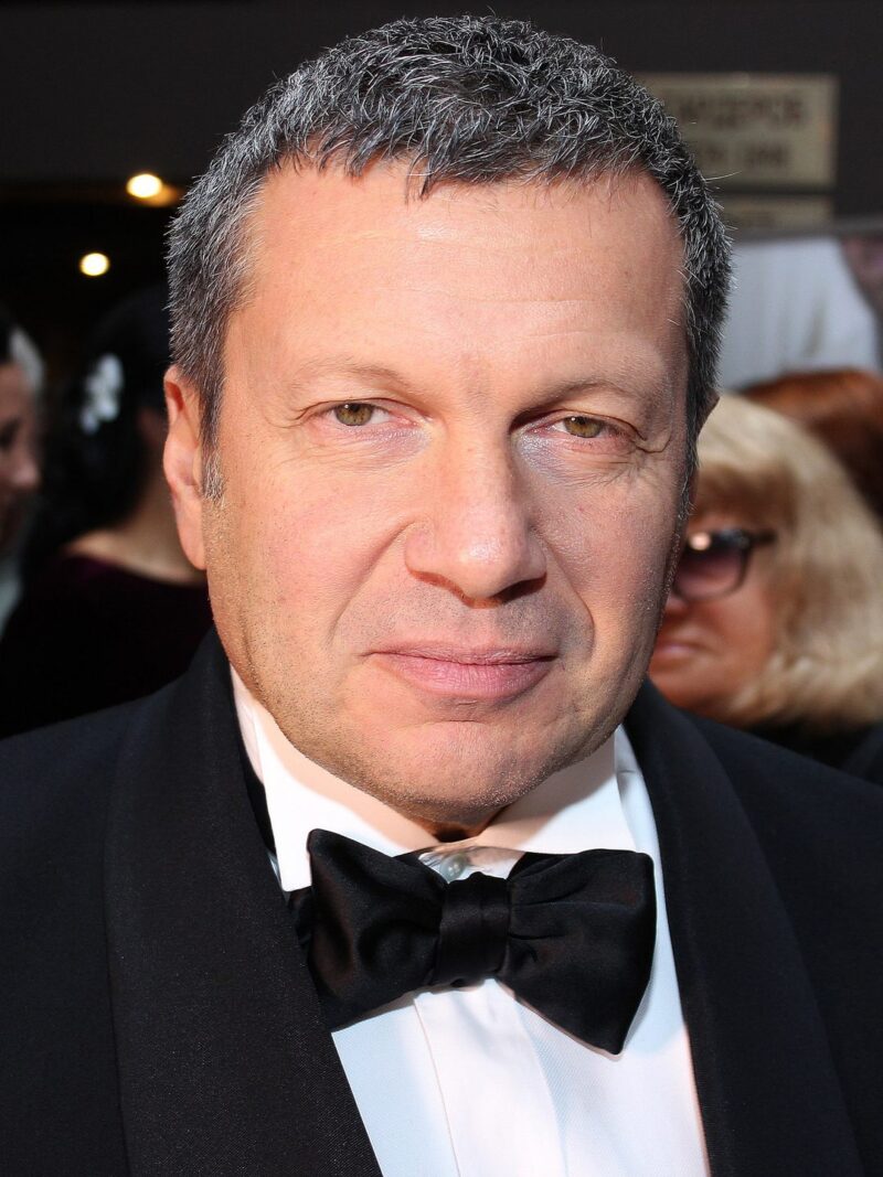 Звезда «Красной Шапочки» Яна Поплавская: почему актриса встала на защиту скандального телеведущего