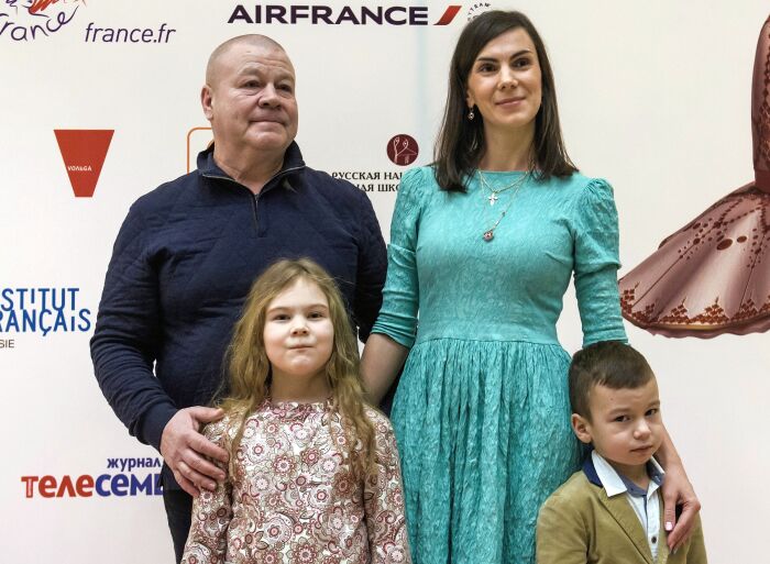 Капитан Дукалис: от коммуналки и запоев до новой любви в 50 лет