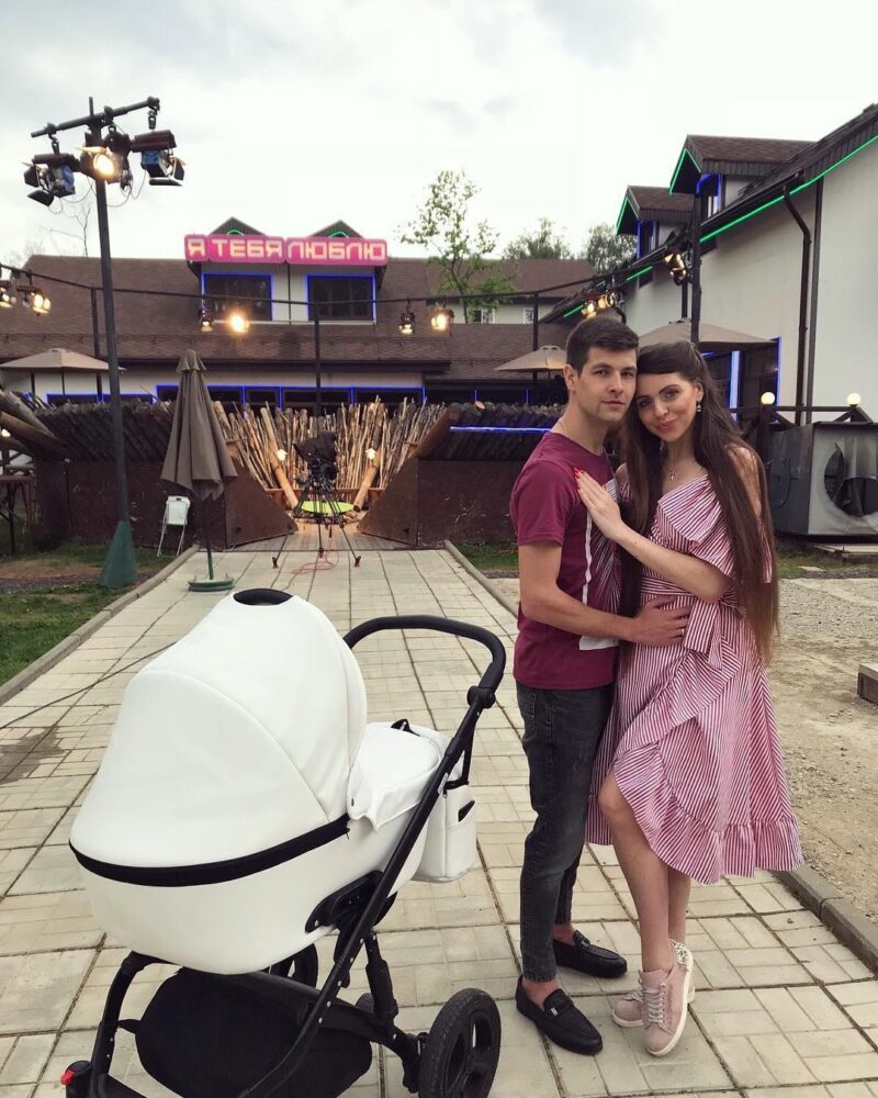 Ольга Рапунцель: Как "длинноволосая принцесса" "Дома-2" пережила предательства и войну за дочерей