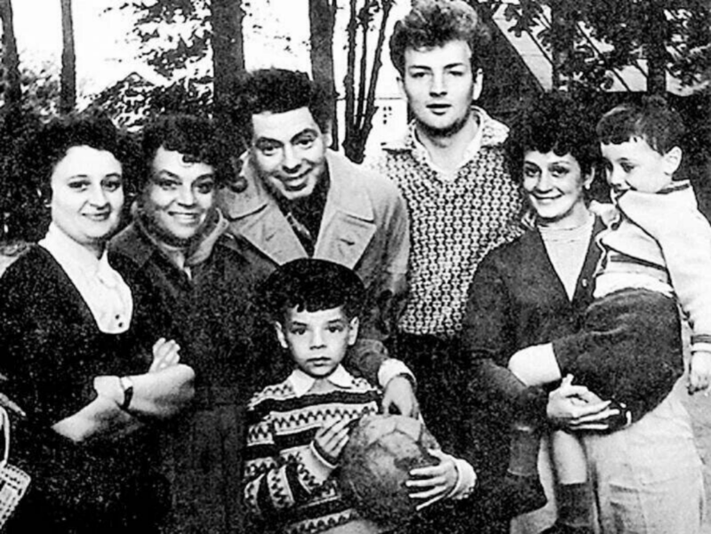 Екатерина Райкина: как дочь великого артиста пережила измены, опасную аварию и три развода