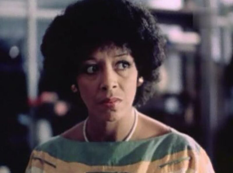 Актриса в одном из своих многочисленных кинообразов