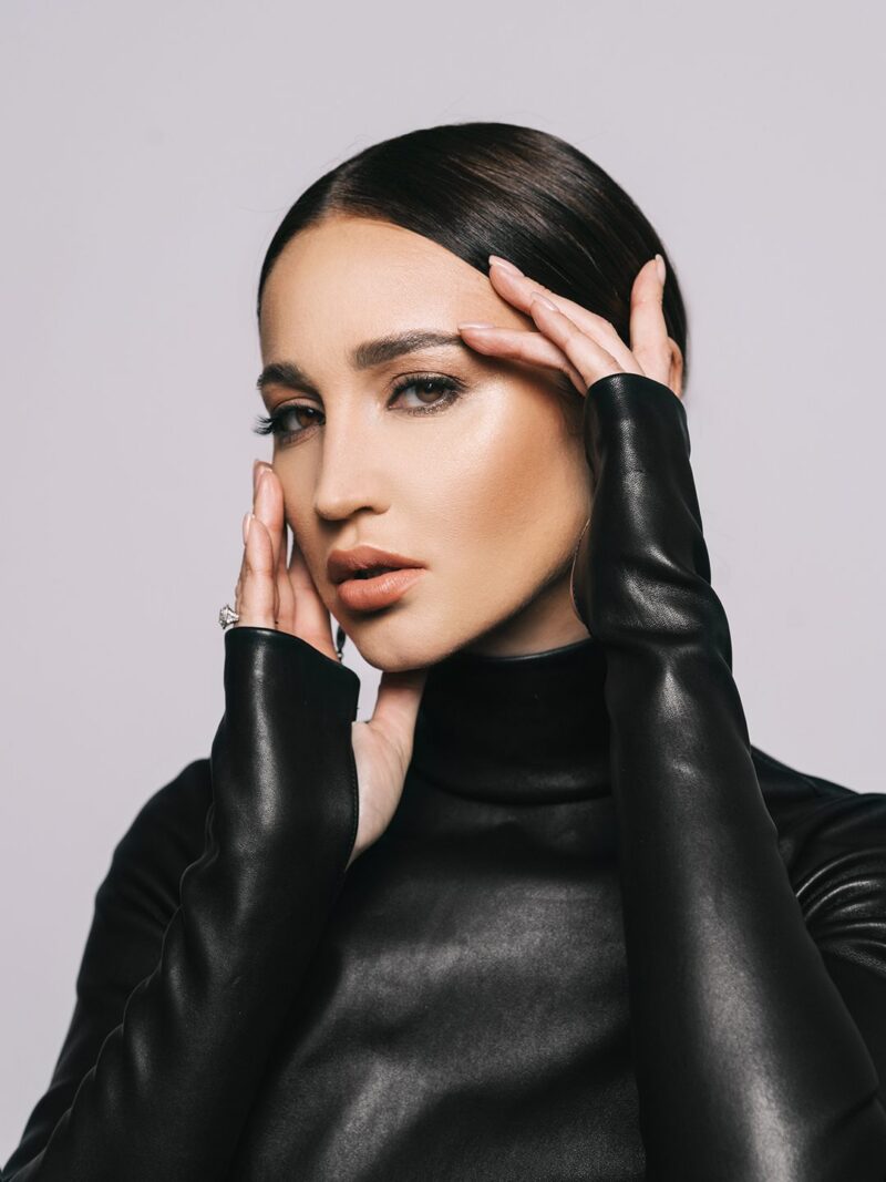 От МХАТа до «Покровских ворот»: Ольга Бузова снова бросает вызов театральной сцене