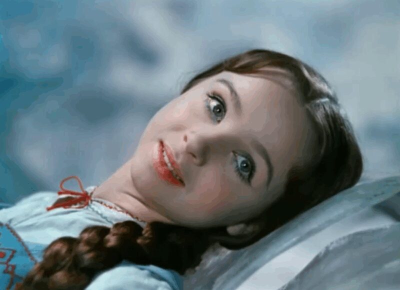 Молодая Наталья Седых после оглушительного успеха в кино.