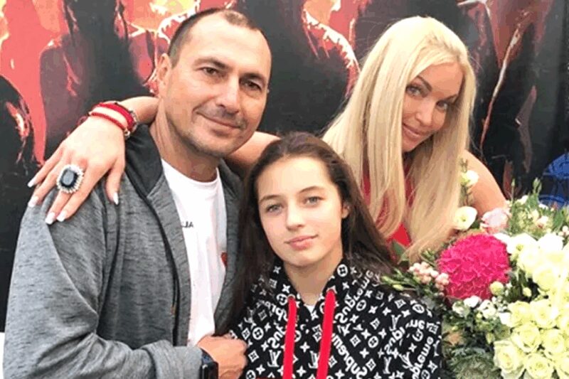 Родители Ариадны Волочковой – Анастасия и Игорь Вдовин – вместе с дочерью.