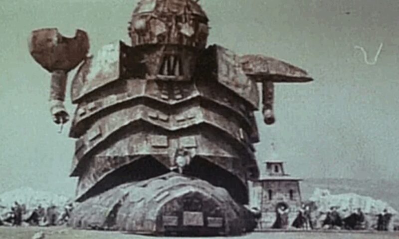 Мутировавший начальник лаборатории в фильме «Заклятие долины змей», демонстрирующий ужас трансформации.