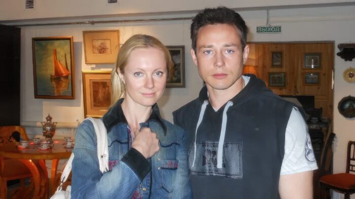 Красавцы российского кино: почему их избранницы не вписываются в голливудские стандарты?