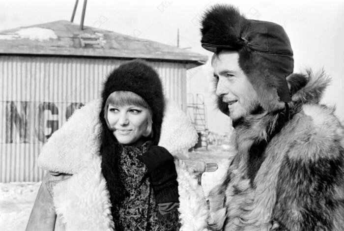 Эдуард Марцевич Клаудия Кардинале в фильме "Красная палатка».