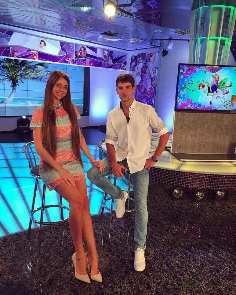 Ольга Рапунцель: Как "длинноволосая принцесса" "Дома-2" пережила предательства и войну за дочерей