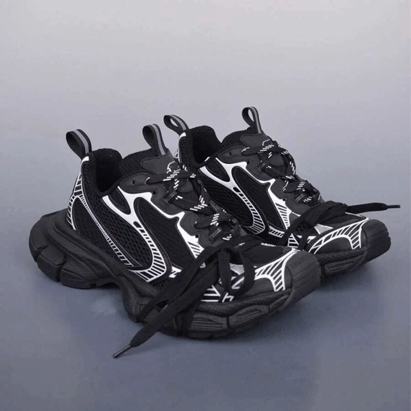 BALENCIAGA: культовые модели в женском гардеробе