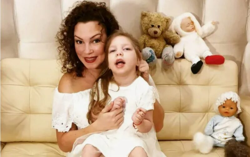 Наталья с дочерью: борьба продолжается