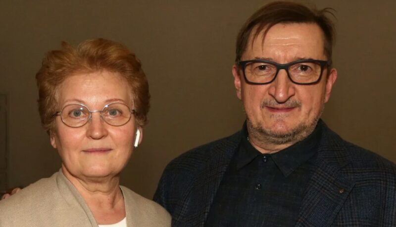 «Казанова» на экране, но верен 45 лет: как живет Александр Лыков, кто его жена и чем заняты 39-летний сын-модель и 41-летняя дочь