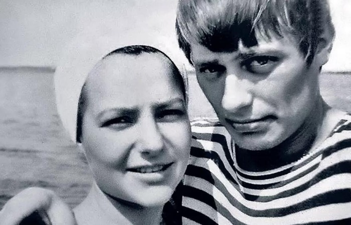 Елена Мольченко и Анатолий Лобоцкий, чьи судьбы оказались тесно переплетены.