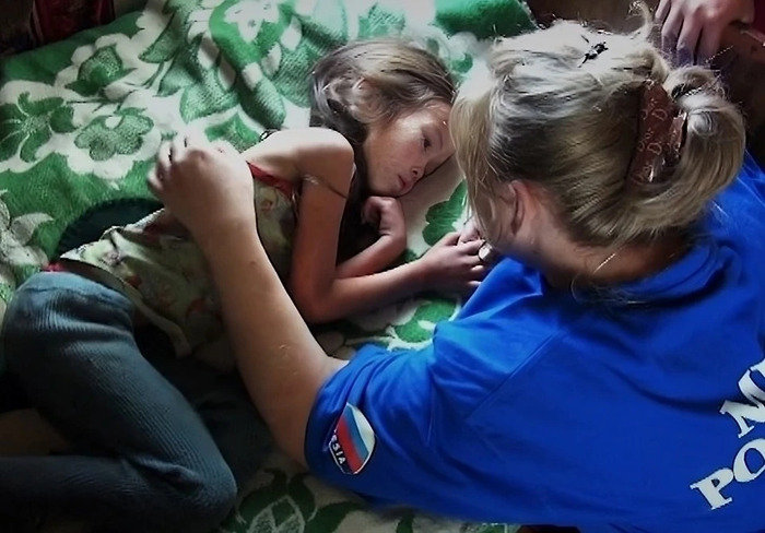 Чудо в сибирской тайге: как трехлетняя Карина Чикитова выжила 12 дней в диком лесу с верным щенком