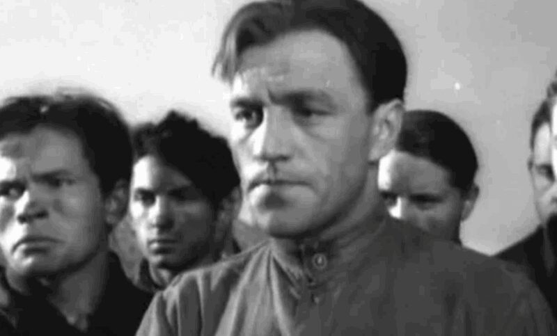 Василий Лановой в главной роли Валентина Листовского в фильме «Аттестат зрелости».