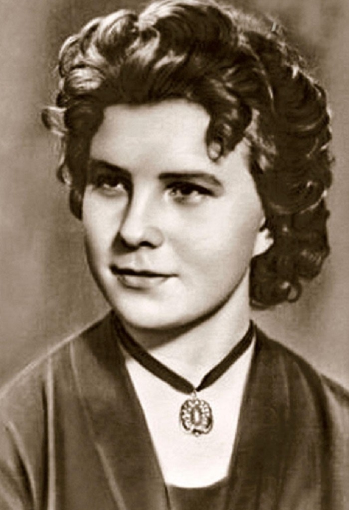 Людмила Меркулова – первая и главная любовь Руслана Ахметова.