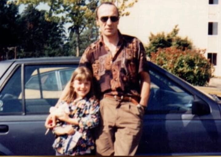 Кира с Владимиром Евдокимовым, которого считала своим отцом.