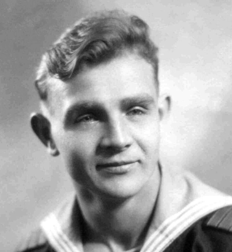 800 карточек Бабы-Яги и «Я бесплоден»: как аристократ Георгий Милляр 65 лет жил с матерью, а 59-летняя вдова спасла его от забвения