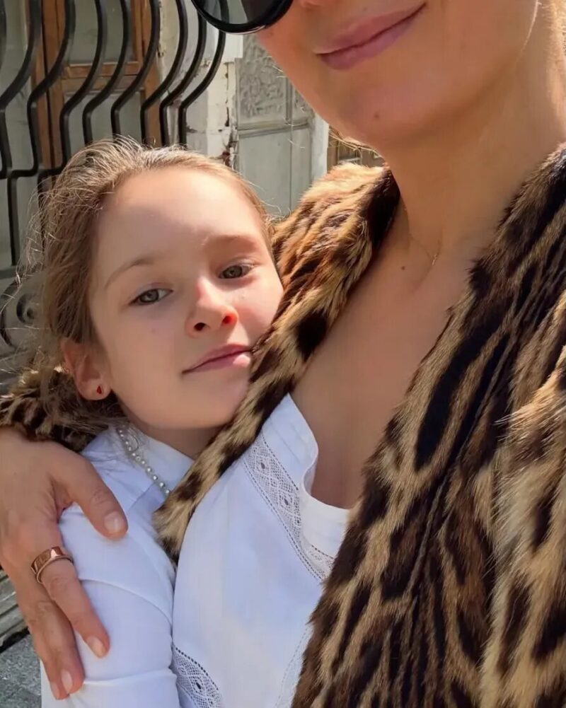 Маленькая Варвара Мороз – скрытая радость звездной семьи.