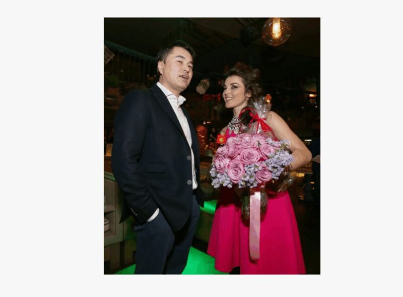 Традиционные наряды на свадьбе в Северной Осетии.