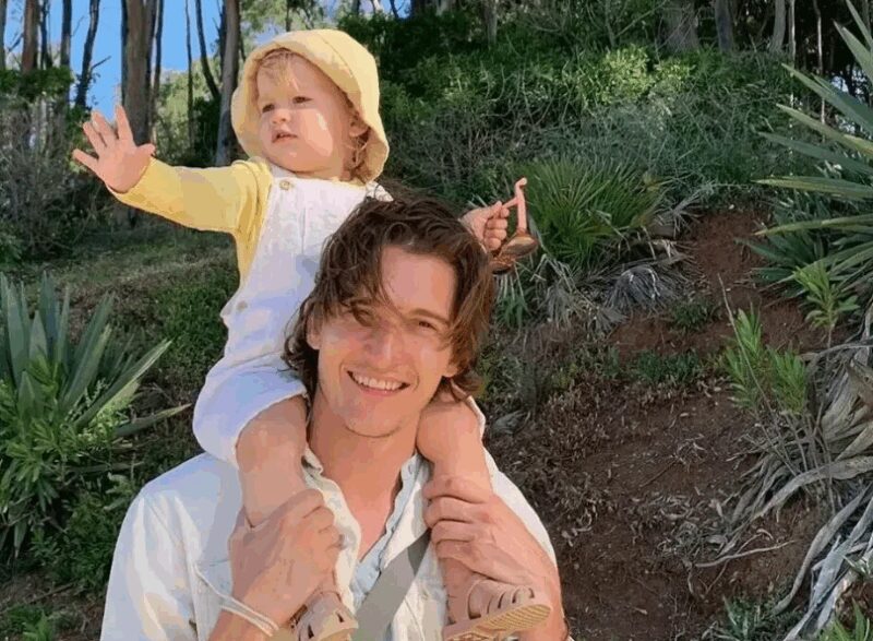 Матвей Лыков с женой Джессикой, дизайнером по профессии.