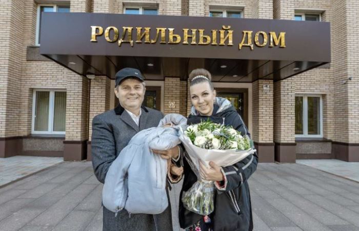 Голос Книги Гиннесса и 8 детей: как Светлана Феодулова нашла счастье после предательства мужа