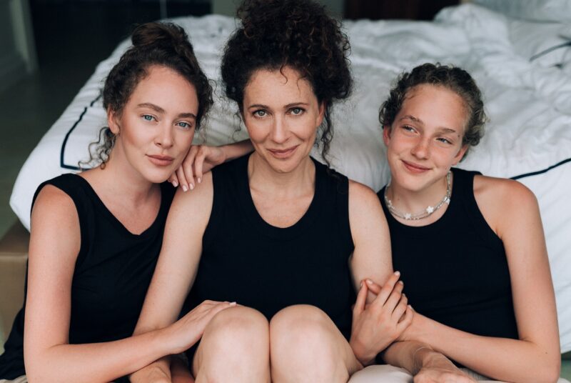 От сцены до храма: как живут дети актрис, бросивших вызов стандартам красоты