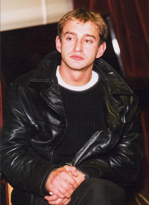 «Снимайте обувь. Не топчите душу»: Как Константин Хабенский превратил личную трагедию в спасение сотен детей