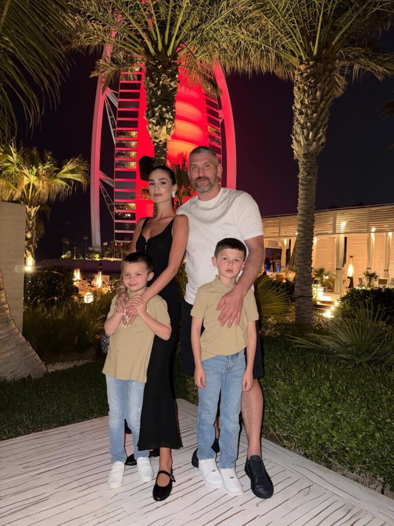 Александр и Анастасия с сыновьями Сергеем и Ильей – их главная гордость.