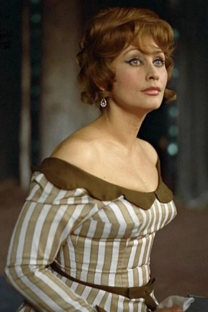 Майя Менглет, чья внешность выделялась на фоне советских актрис.