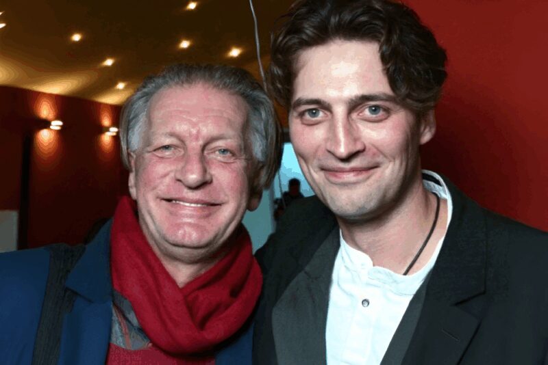 Сергей и Иван Колесниковы, два поколения актерской интеллигенции.