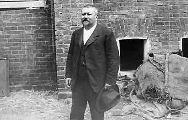 Спонсор большевиков и жертва рокового романа: тайна гибели Саввы Морозова