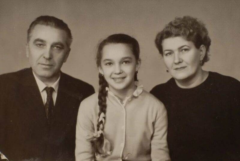 Наталья Гвоздикова: Как звезда «Большой перемены» пережила насилие и предательство