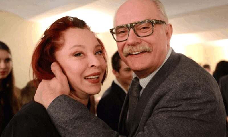 Анастасия Вертинская и Никита Михалков в юности, когда их союз только начинался.