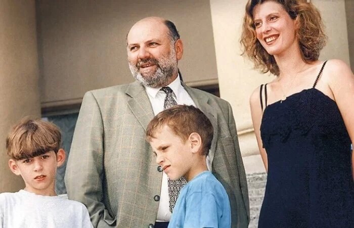 Молодой Сергей Газаров в начале своего творческого пути.