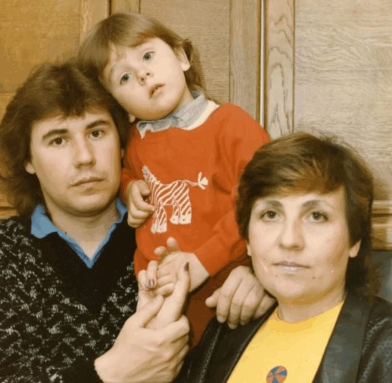 Семейное трио: Татьяна, Сергей и их сын Сергей-младший.