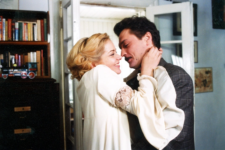 Марина Александрова и Александр Домогаров в сериале «Звезда эпохи», 2005 год