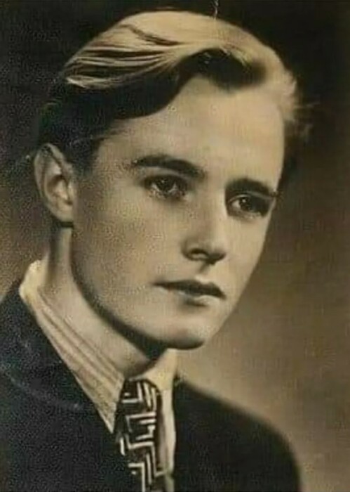 Эдуард Марцевич был хулиганистым парнем. 