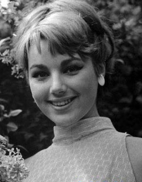 Марина Гуткович: Несбывшаяся Одри Хепберн, которая выбрала Неаполь вместо ВГИКа и жалеет об этом