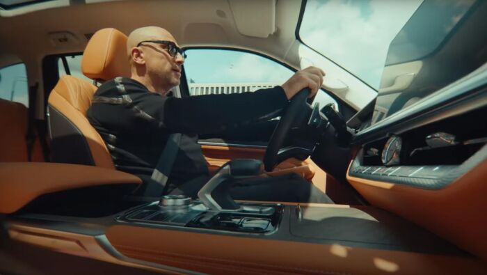 Дмитрий Нагиев: от всенародной любви до опалы после роковых слов на премьере