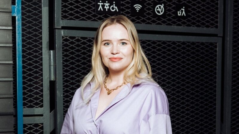 Артистка регулярно делится подробностями своей жизни в личном блоге.