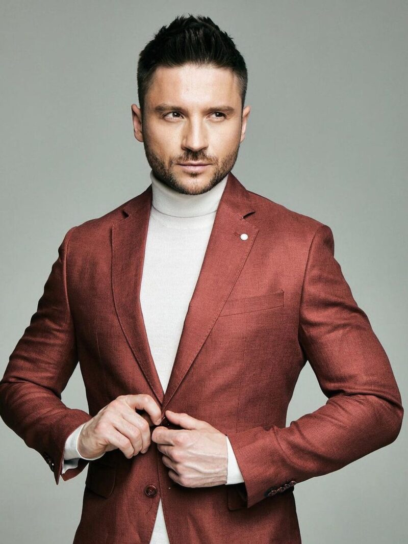 Сергей Лазарев в 43: «Горячие» кадры с отдыха и неожиданный лайк от Алсу