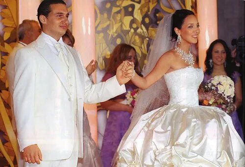 Певица Алсу в начале своего творческого пути.