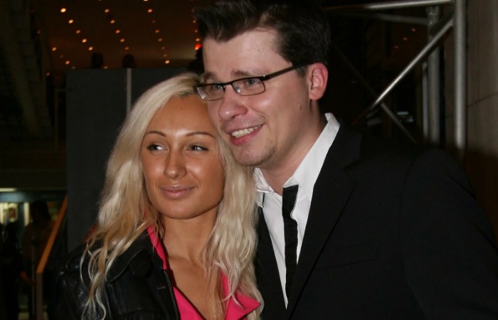 Гарик Харламов: от школьного хулигана до трижды женатого комика, пережившего скандалы и предательства