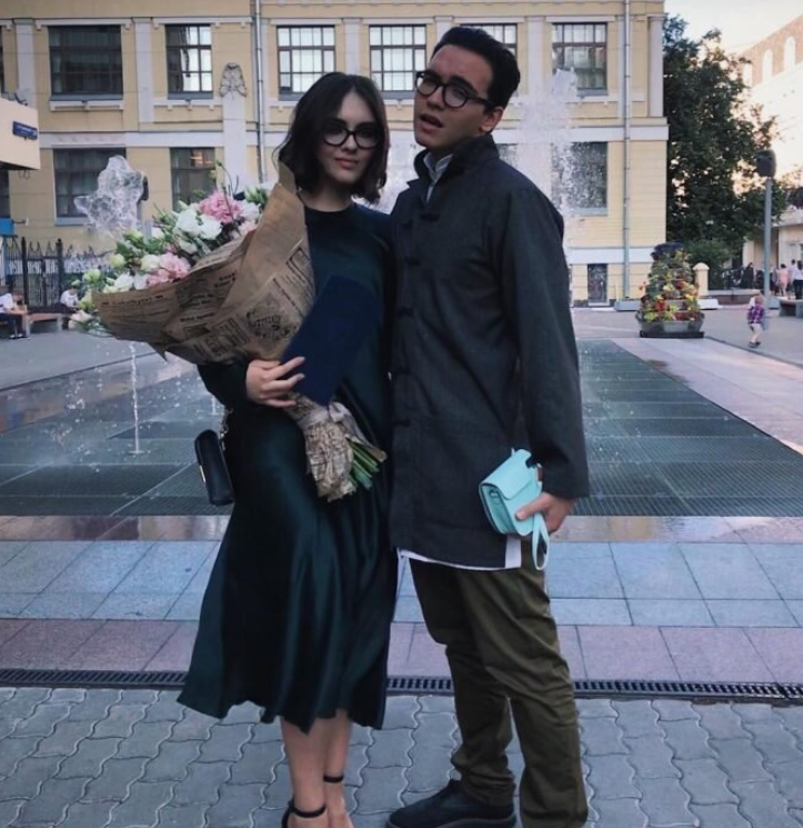 Моменты из жизни талантливого артиста.