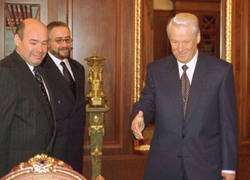 Николай Сванидзе: от пляжного спасателя до звезды эфира, чей путь оборвала тяжелая болезнь