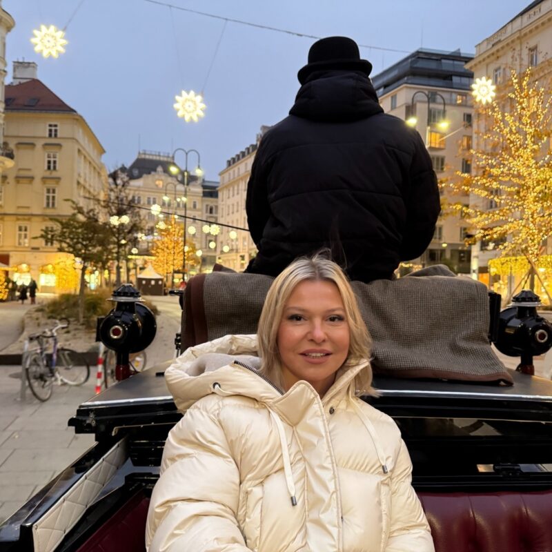 Юрий Шатунов на сцене.