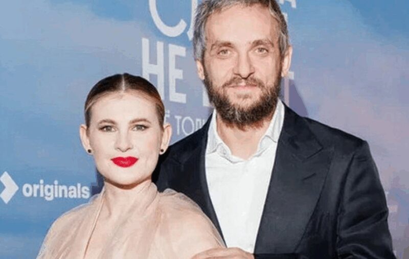 <em>Брак с Александром Коттом продлился до 2025 года, но актриса недолго оставалась одна.</em>