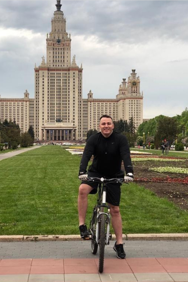 Кирилл Андреев: как «черненький Иванушка» спас семью и обрел счастье после падения